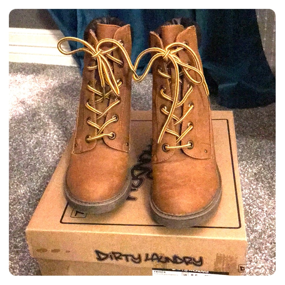 Dirty Laundry Heeled Work Boots